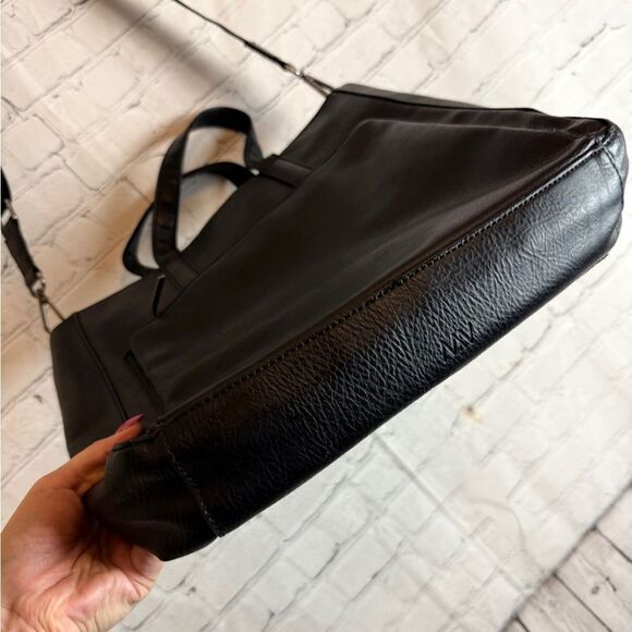 Matt & Nat Black Men Laptop Bag 14x14x3.5 - Picture 14 of 15